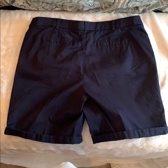 Counterparts shorts. 6 inch inseam. - Picture 2 of 3